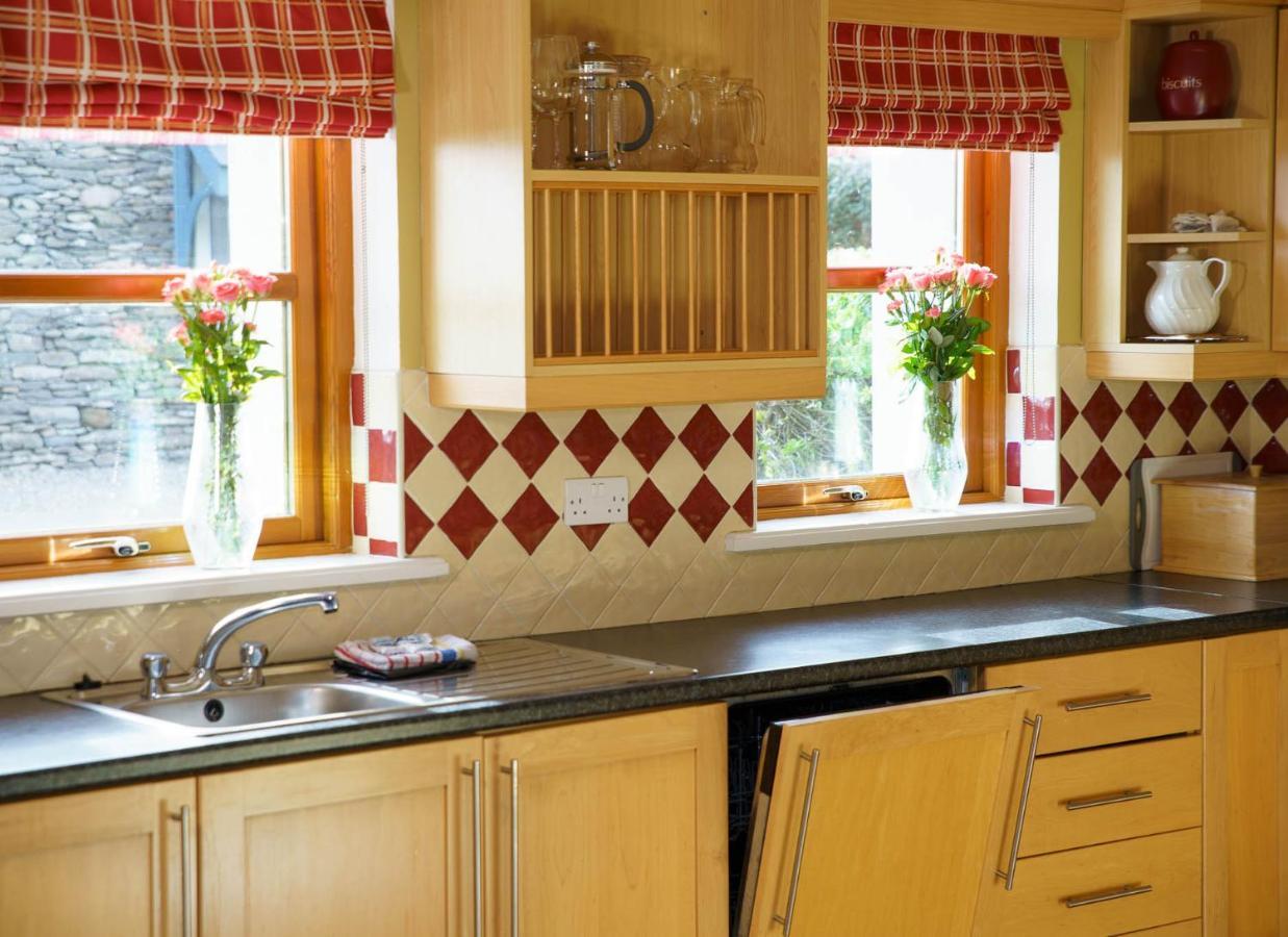 Dingle Courtyard Holiday Homes 3 Bed By Trident Holiday Homes Buitenkant foto